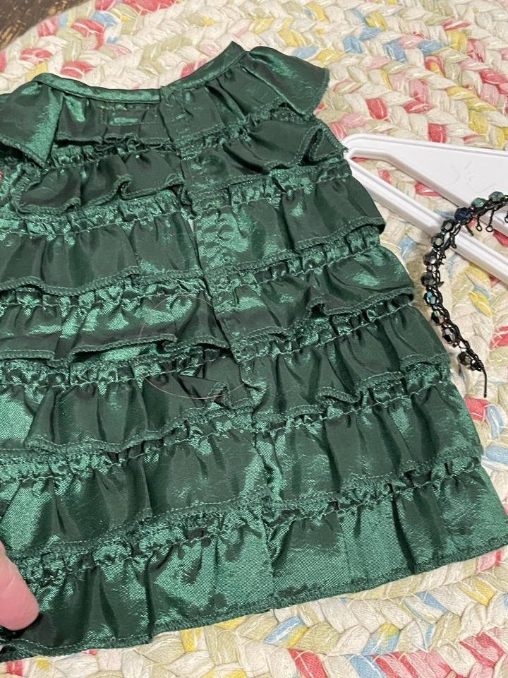 Vestido y diadema de Navidad verde OG Our Generation también se adapta a muñecas American Girl Foto 4 de 4