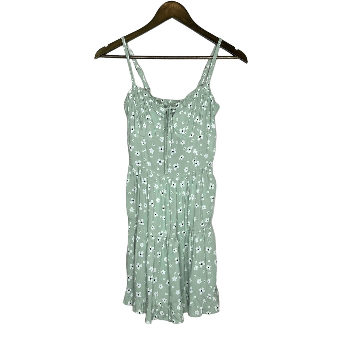 Hollister NWT Green and White Flower Print Mini Dress Size XS | eBay Hollister NWT Green and White Flower Print Mini Dress Size XS | eBay