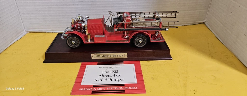 Franklin Mint The 1922 Ahrens-Fox R-K-4 Pumper W/C.O.A. Excellent Condition. - Image 2 of 4