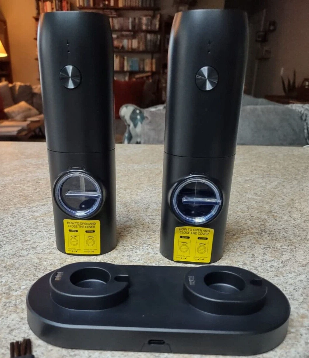 Electric Salt and Pepper Grinder Set of 2,Automatic Pepper Mill,Usb Rechargeable