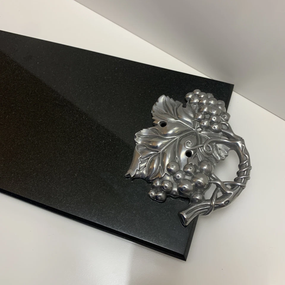 Bandeja de queso de uva de peltre de mármol negro charcutería granito de colección Arthur Court Foto 2 de 4