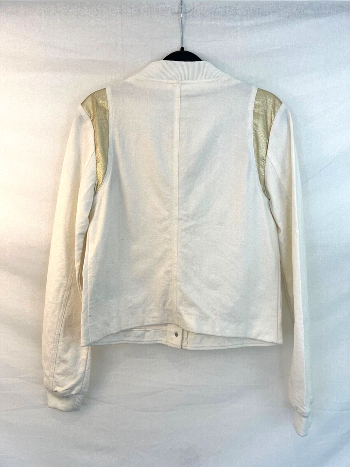 CHANEL Boutique, Bomber Jacket in White Linen and Gold Lurex - Image 3 of 4