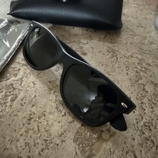 Ray-Ban RB2132 Wayfarer Sunglasses - Black/Polarized Green