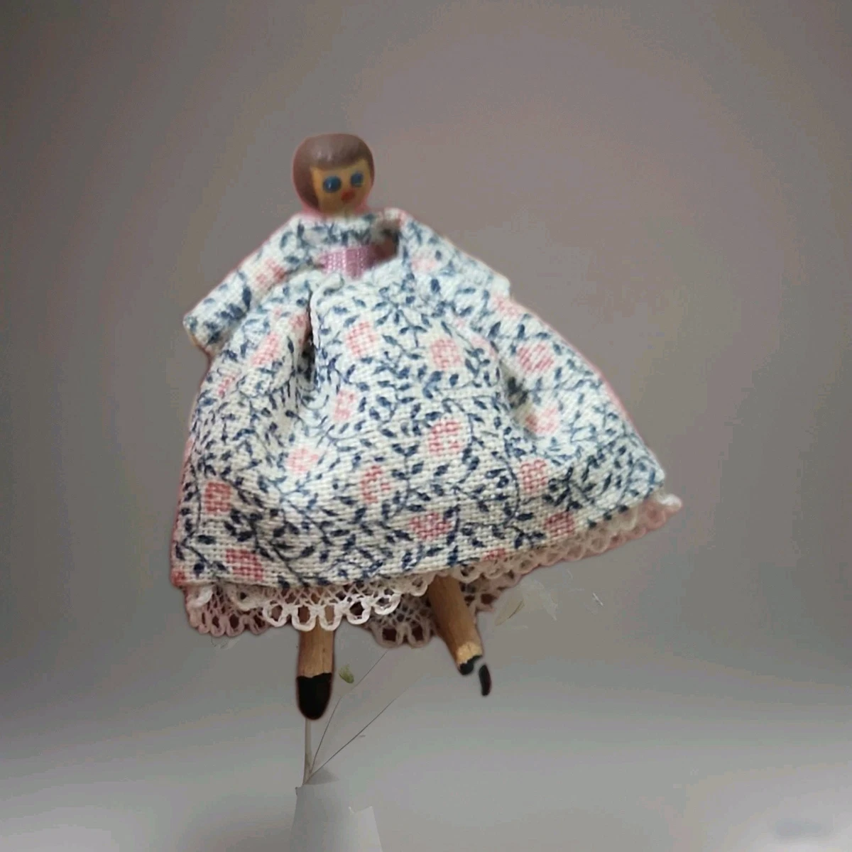 10 Uds. de muñecas de madera con clavija para personas, proyectos de arte, juguetes Montessori en miniatura con ojos pintados, figuras de personas