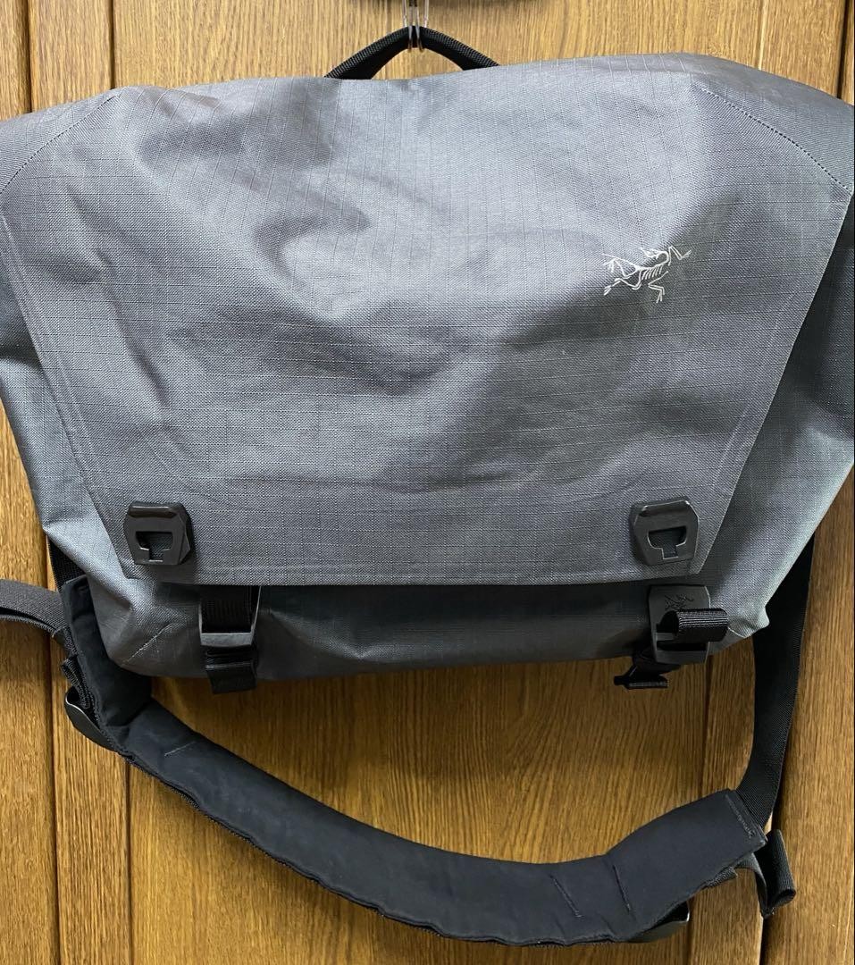 バッグ ARC'TERYX GRANVILLE 10 COURIER BAG Arc'teryx Granville 10 Courier Bag Arc'teryx