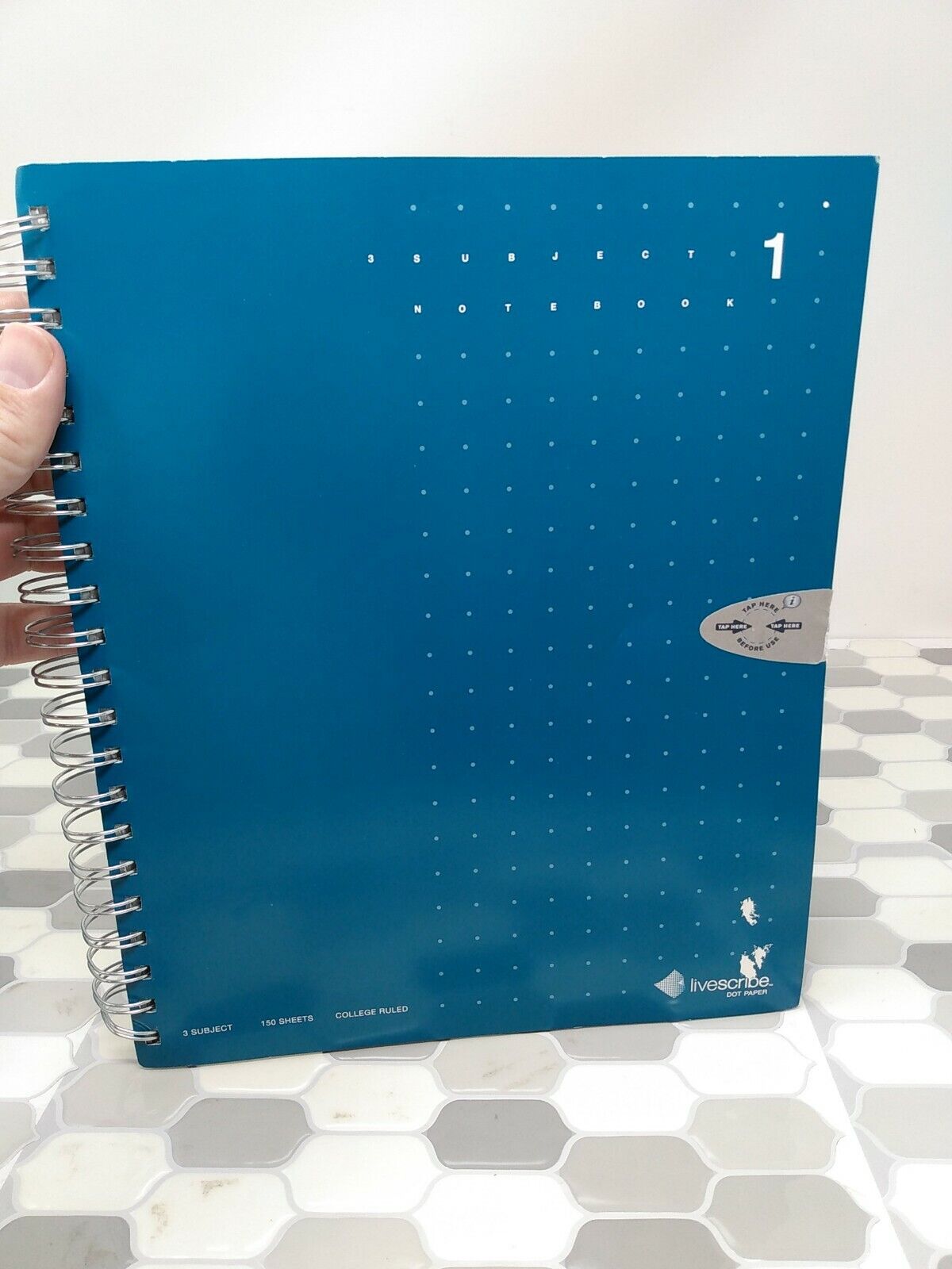 Livescribe 3 Subject Notebook  Dot Paper 8.5'' x 11'' Pre Owned
