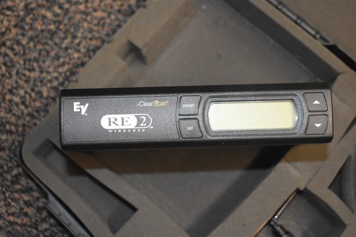 Microfono wireless ElectroVoice EV Clear Scan RE2 modello N/D267a sistema e custodia. - Foto 3 di 11