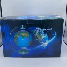 Floating Globe Office Desk Display Levitating Rotating Planet Earth Ball White