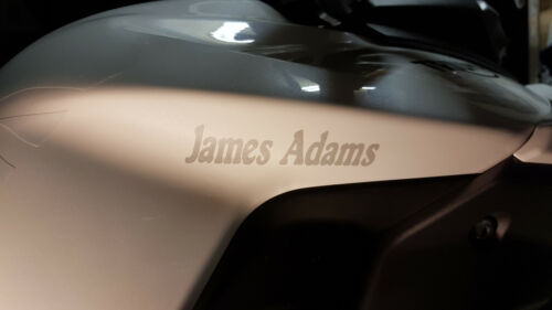 2 x PERSONALISED/CUSTOMISED MOTORBIKE MOTORCYCLE TANK FAIRING NAME STICKERS - Picture 4 of 25