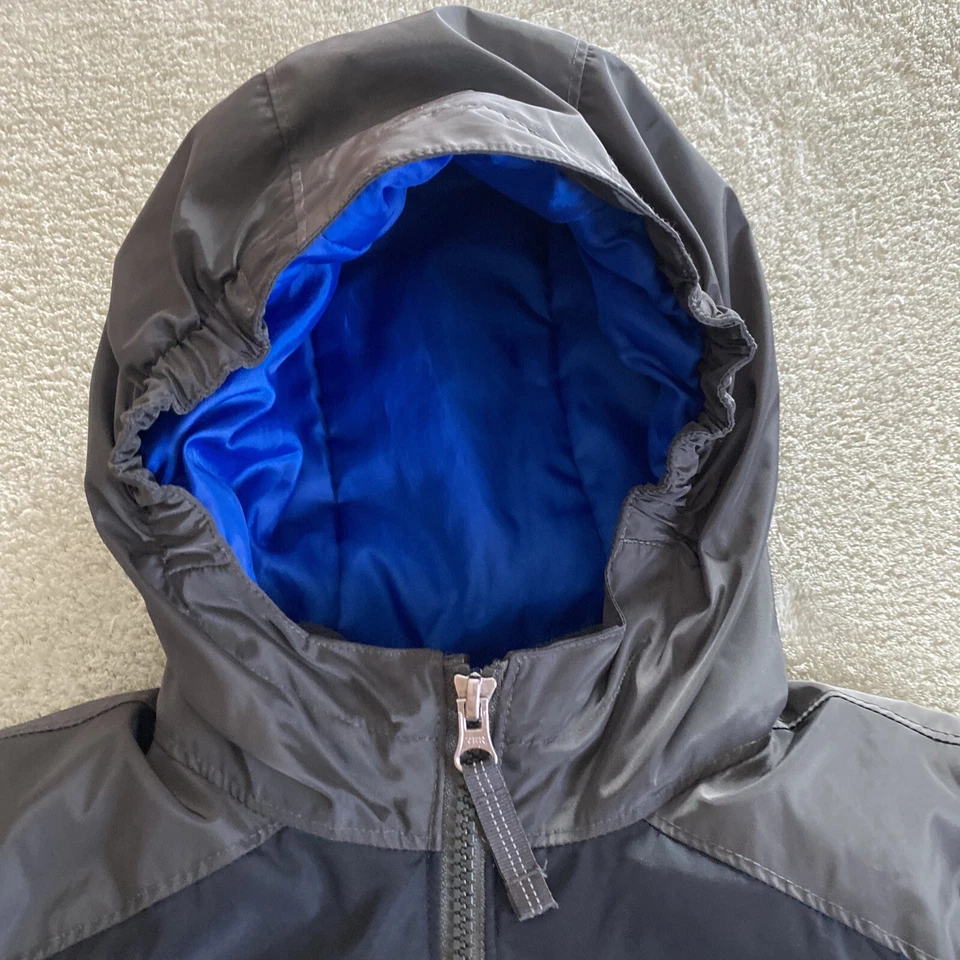 Chaqueta de invierno Lands End Kids negra azul con capucha 3 en 1 gris cremallera polar 6 Foto 2 de 4