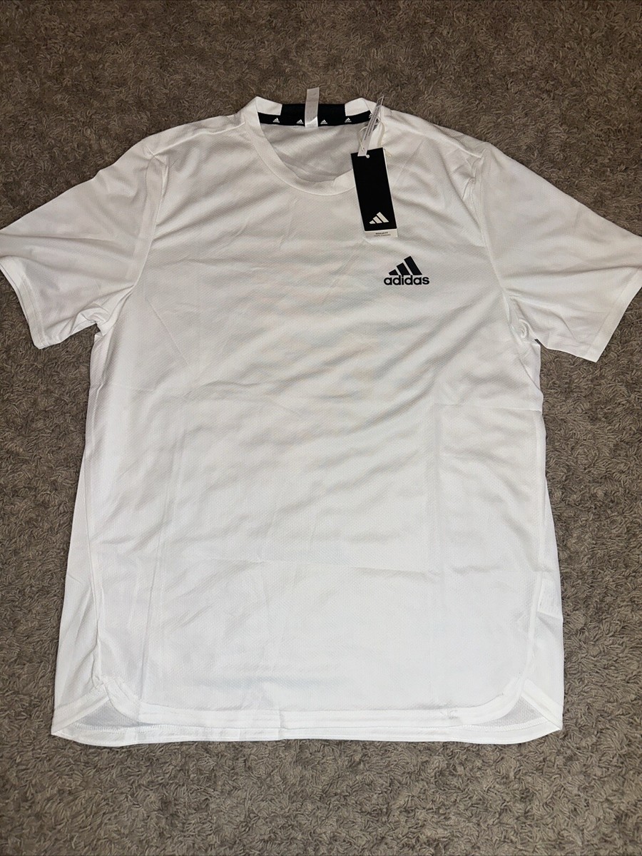 【にゃぎ様】【新品未使用】adidas ホワイトシャツ 2XL adidas ホワイト Tシャツ 2XL - メルカリ