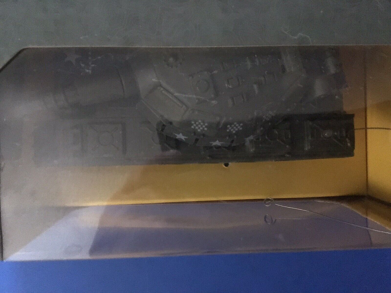 Picture 21 of 24