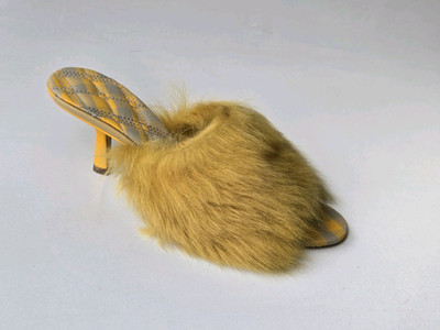 Burberry Jackie Yellow Fur Shearling Slide Mules Heels Size 35 5