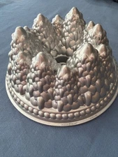 Nordic Ware Pine Forest Holiday Tree Bundt Pan 9 Cups Aluminum Cast EUC