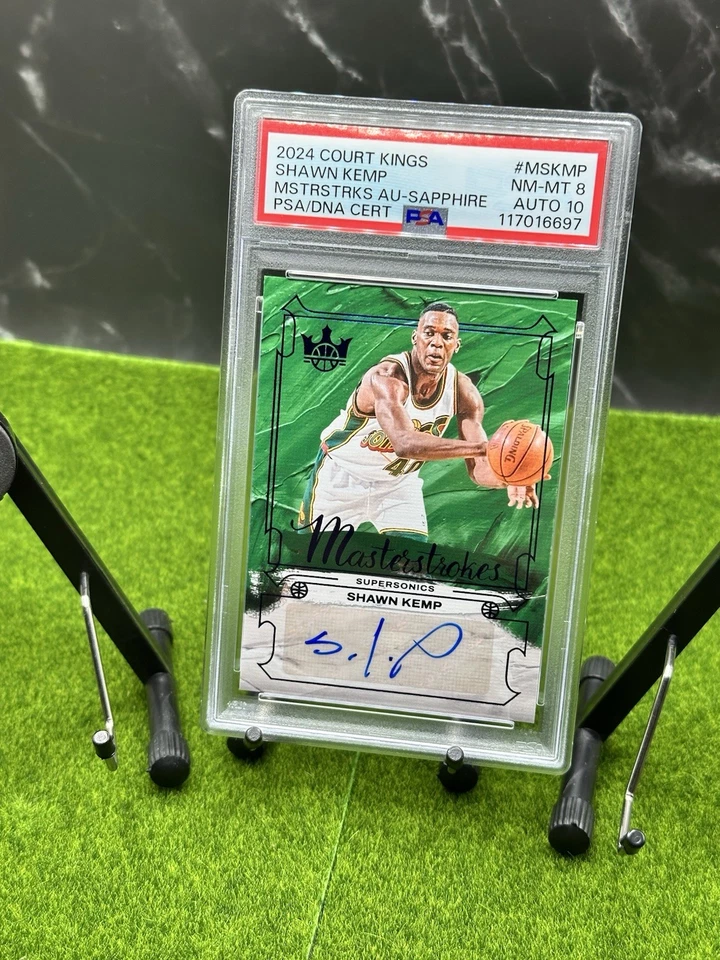 2024 Panini Court Kings Shawn Kemp Masterstrokes Auto #MSKMP Sapphire /25 PSA - Image 3 of 4