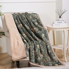 Fleece Blanket - Large Snug Throw Blanket for Decorative Purposes - Honeysuckle