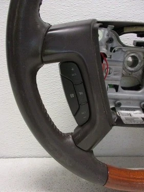 2008 Buick Enclave Steering Wheel Assembly OEM LKQ - Image 2 of 4