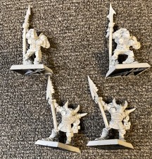 Warhammer Fantasy X4 Chaos Warrior Halberds Primed Metal OOP 9925