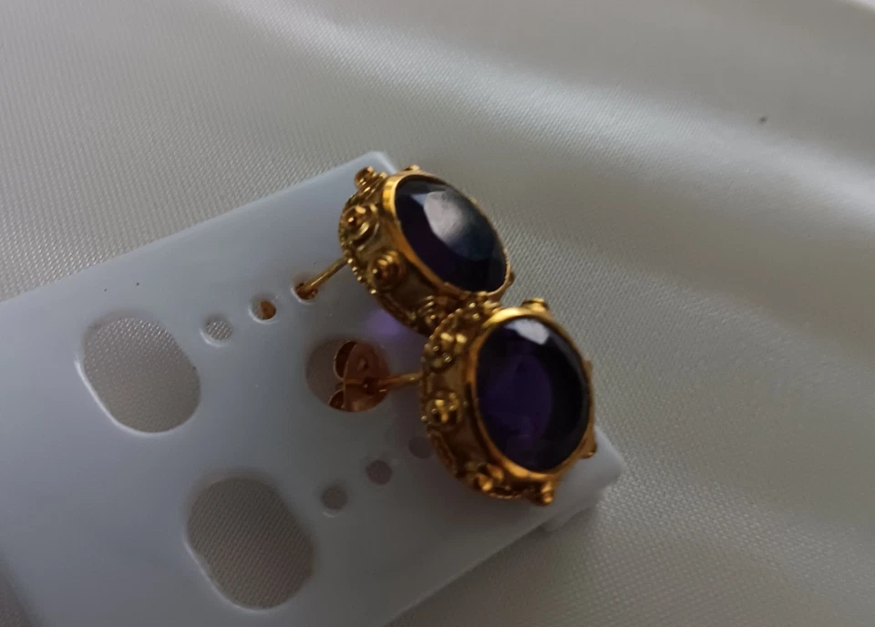 Espinela aterciopelada índigo violeta redonda de 7,40 quilates de plata de ley 925 hecha a mano placa de oro Foto 3 de 4