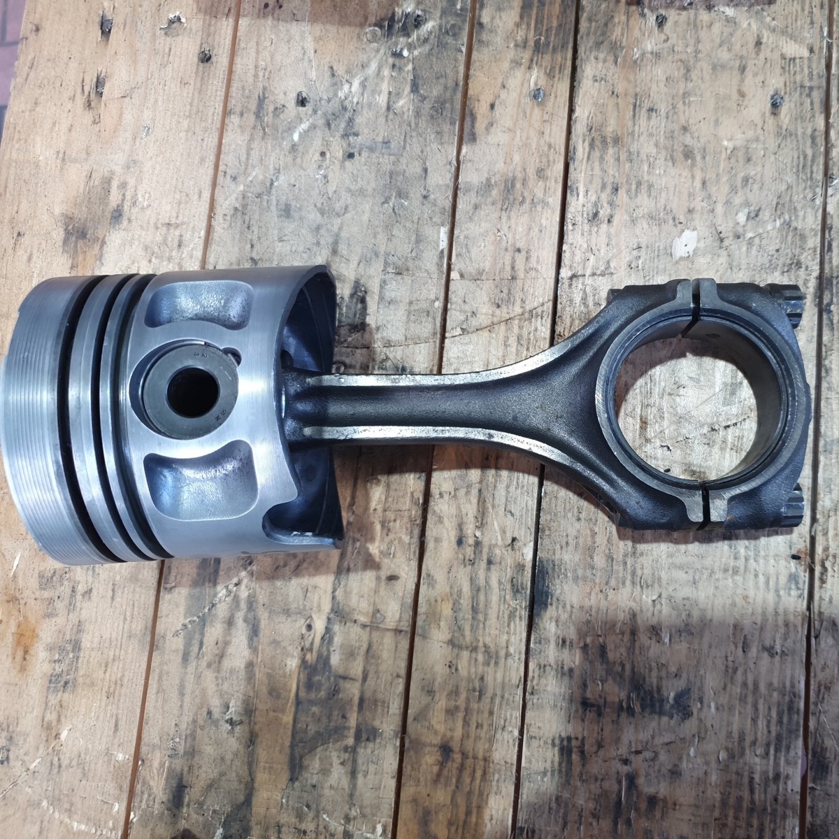 1x Kolben mit Pleul Mercedes OM617 Turbo 617.952 6170301217 300TD 