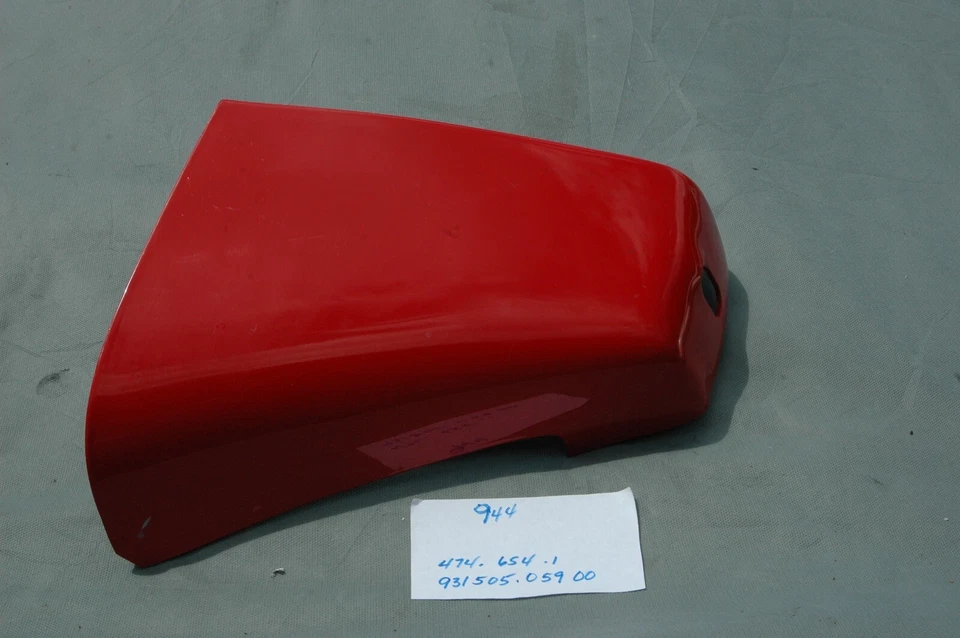1986-1989 Porsche 944 tampa traseira do para-choque vermelho LH fabricante de equipamento original 931.505.059.00 - Imagem 2 de 4