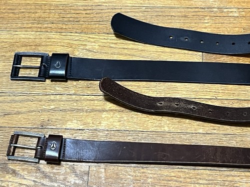Cinturones de cuero Nixon x 2 - pequeños (1 negro y 1 marrón) - Imagen 2 de 4