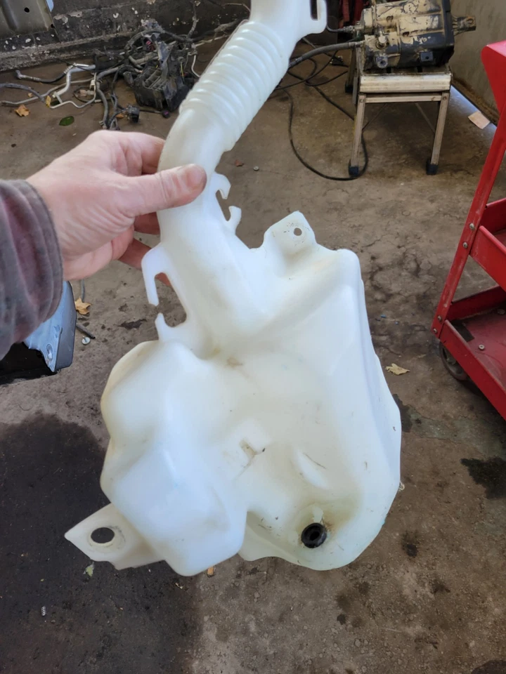 2010-2017 雪佛兰 Equinox 挡风玻璃洗衣机 液体水库瓶 Oem T3Q77 — 第 3/4 张图片