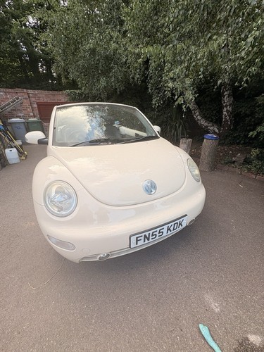 Volkswagen Beetle Cabriolet Convertible 1984cc Petrol (2005) - Picture 3 of 8