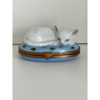 Limoges Porcelain Cat with On Blue Floral Pillow - Peint Main