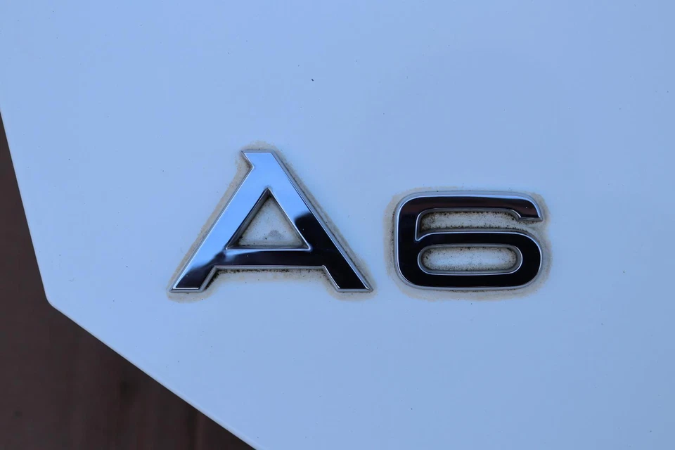 AUDI A6 2005-2008 3,2 L QUATTRO SEDÁN PUERTA TRASERA MALETERO TAPA OEM Foto 2 de 4