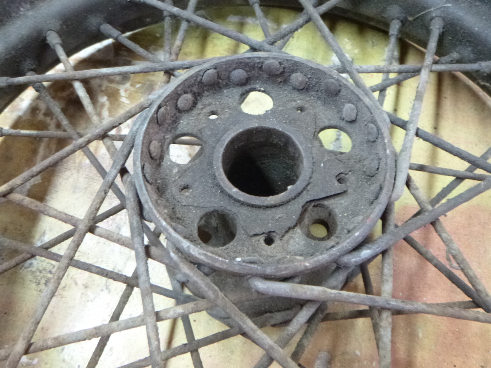 VINTAGE PREWAR HARLEY DAVIDSON STAR HUB RIM L30's E40's KNUCKLEHEADS