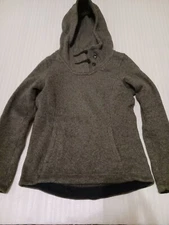 North Face Youth Cresent Hooded Pullover. Gray. Size M