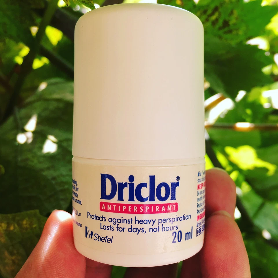 20ml -- Driclor Roll on Antiperspirant 20ml NEW IN BOX, EXP DATE 12/2027 - Image 3 of 4