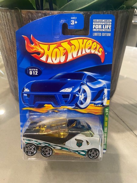 Hot Wheels 2001 Treasure Hunt #12 Cabbin' Fever Car Hauler 1:64 Weiß/Schwarz-image