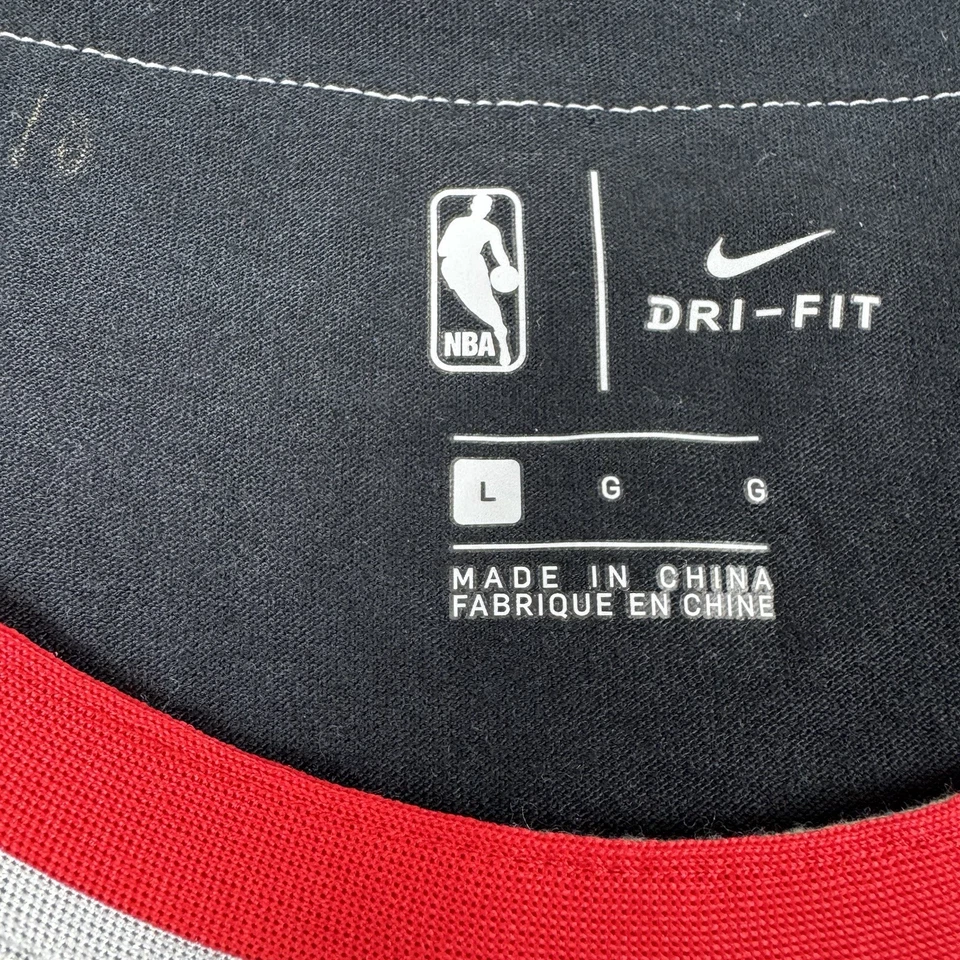 NUEVO CON ETIQUETAS Nike NBA Portland Trail Blazers Gris/Negro/Rojo Dri-Fit Camiseta Para Hombres Talla Grande Foto 3 de 4
