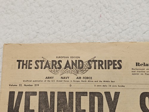 Vintage STARS and STRIPES Europe Edition, from 1963 Kennedy Slain In Memoriam - Picture 3 of 9