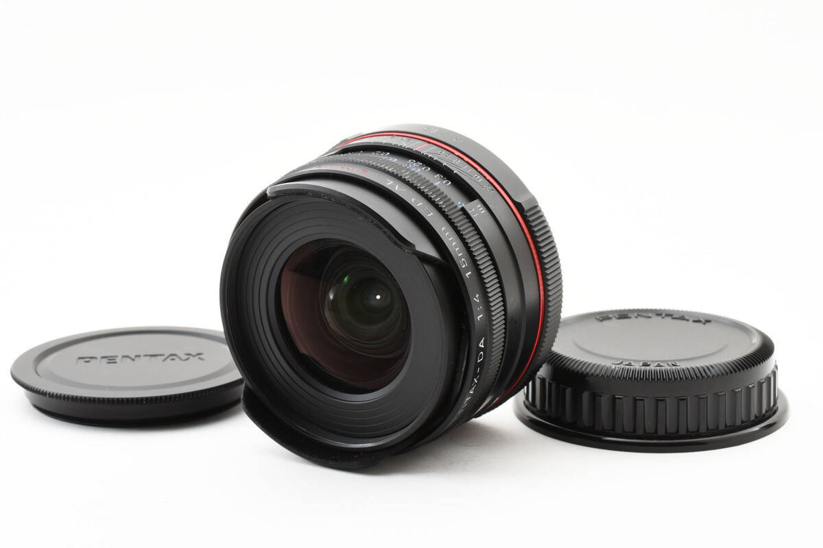PENTAX-DA HD 15mm F/4 ED AL Limited Wide Angle Lens with PENTAX-DA HD 15mm F/4 ED AL Limited Wide Angle Lens with