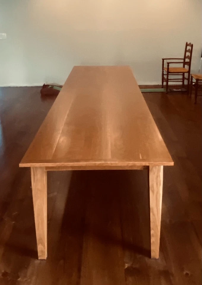 Mesa de comedor hecha a mano de madera de cerezo de ocho pies - ¡Impresionante artesanía! Foto 2 de 4
