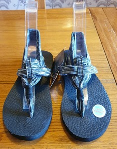 skechers meditation flip flops uk