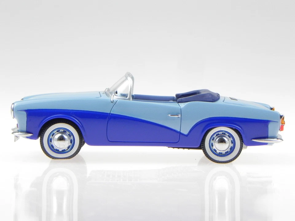 Coche modelo Rometsch Lawrence convertible 1959 azul claro fundido a presión 43295 BOS 1:4 Foto 2 de 4