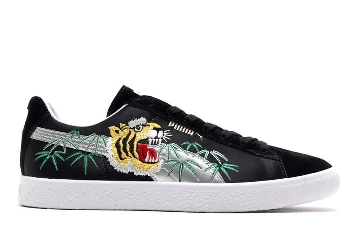 atmos × Puma Suede Vintage MIJ Sukajan Black 383609-01 Men's atmos × Puma Suede Vintage MIJ Sukajan Black 383609-01 Men's