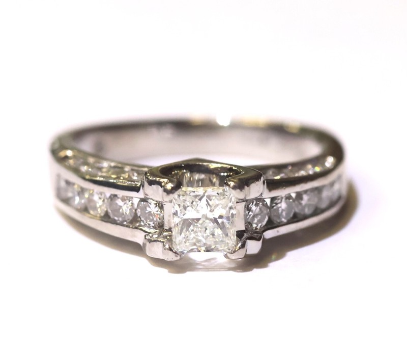 14k white gold 1.75ct princess invisible set diamond engagement ring 10.3g 7.5
