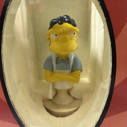 Simpsons Moe Szyslak Sideshow Collectibles Limited Edition Polystone Bust - Picture 2 of 10