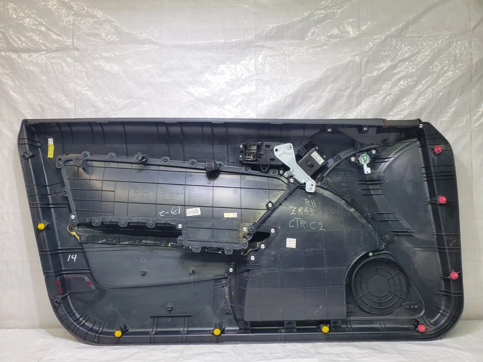 2010-2011 Hyundai Genesis Coupe Door Trim Panel Front Right Passenger Side OEM Foto 3 de 4