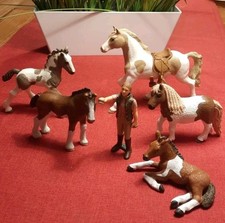 Schleich Set 2: Gescheckte Pferde Westernreiten 7 Teile Pinto Paint Konvolut Lot