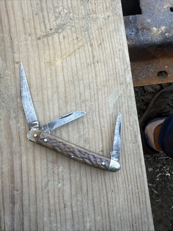 Vintage Valor Pocket Knife 14550 - Image 4 of 4