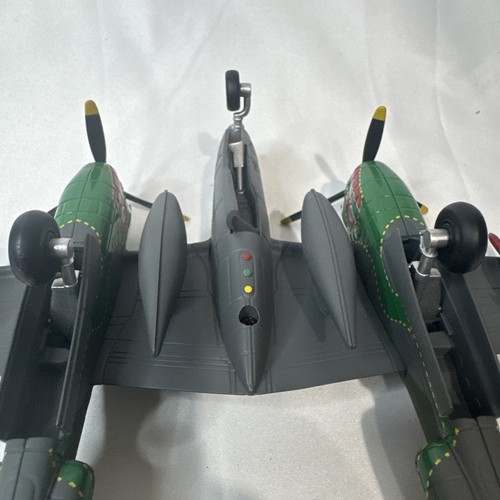 Spec Cast P-38J -10 Lighting Miss-V Airplane Die Cast from 1999 #41009 Aircraft - Picture 23 of 24