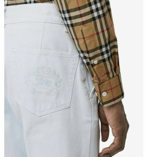 NWT Burberry Embroidered Crest Relaxed Fit Jeans 32x32 Chalk Blue - Picture 4 of 5