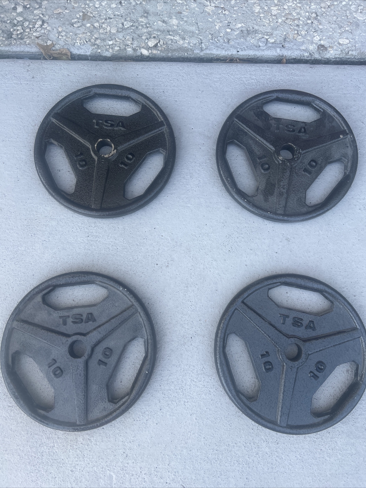 4x TSA 10 Pound Grip Gray Barbell Dumbbell Weight Plates