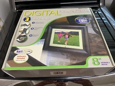 Smartparts  8" Digital WOOD  Picture Frame / STORE 2000 PHOTOS / WIRELESS REMOTE